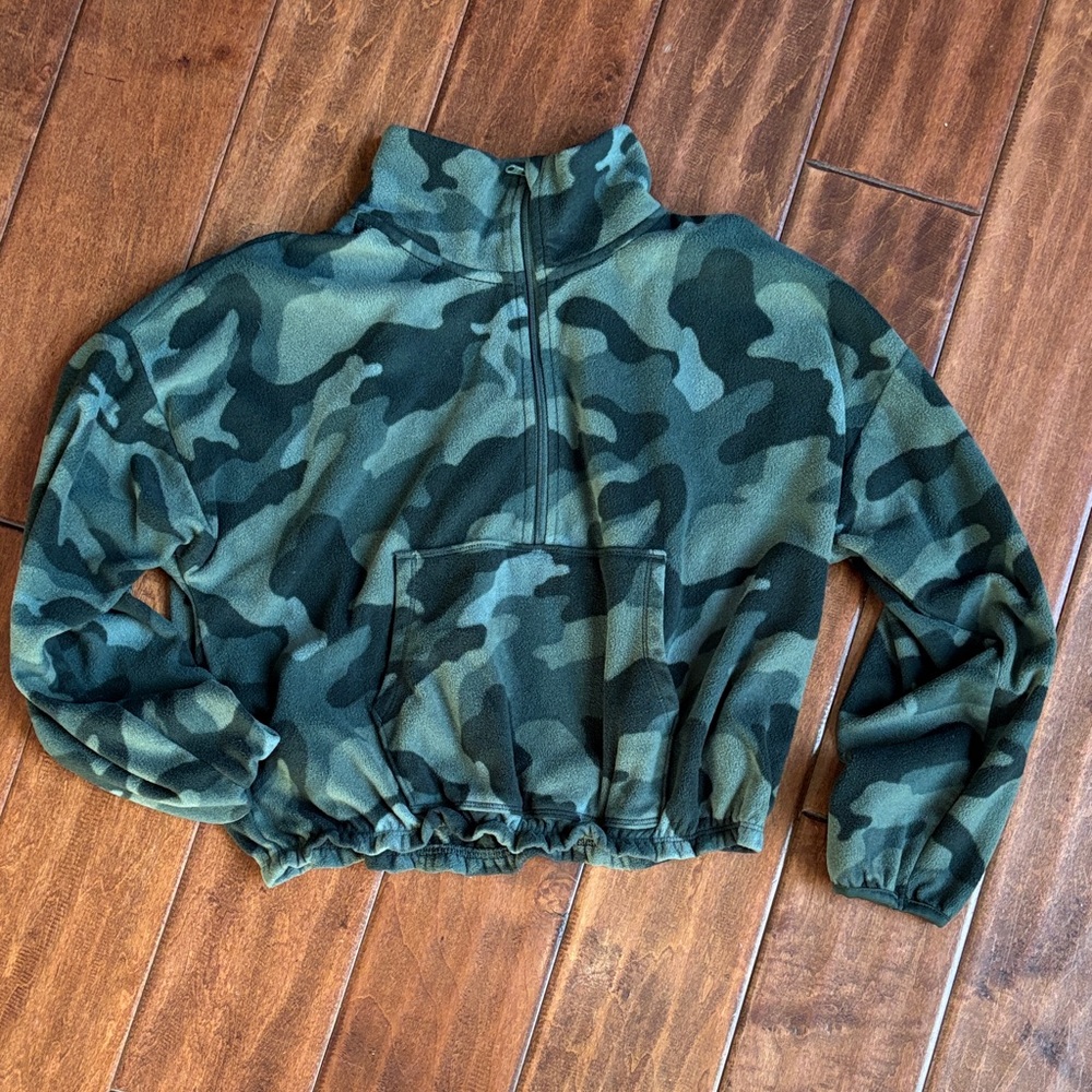 Girls Old Navy Camo Fleece 1/4 Zip